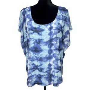 ONE WORLD - Flowy Blue and White Tie-Dye Blouse w/ Rhinestones - Size 1X